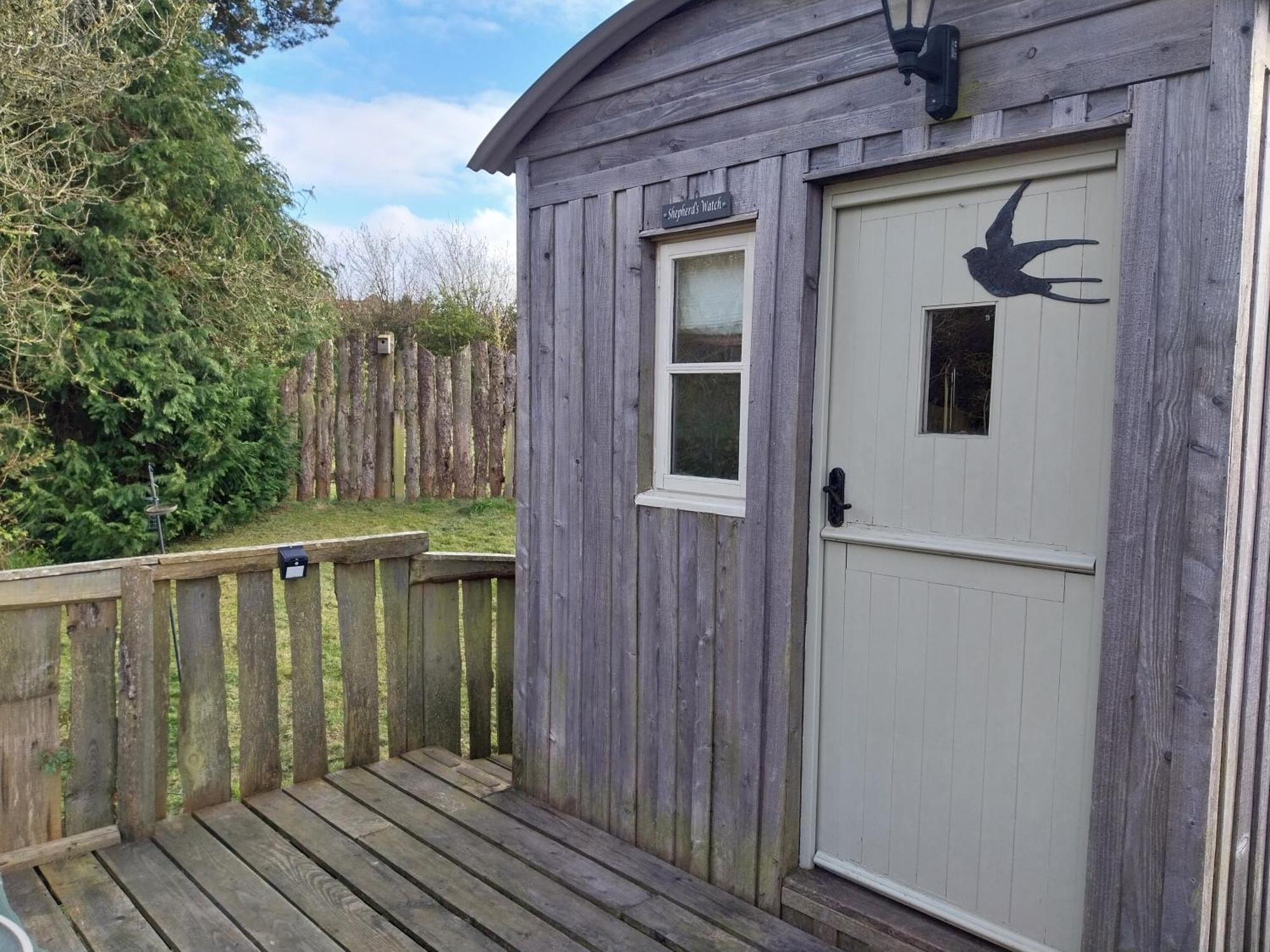 Meadowbeck - Shepherd Huts Fylingdales Экстерьер фото